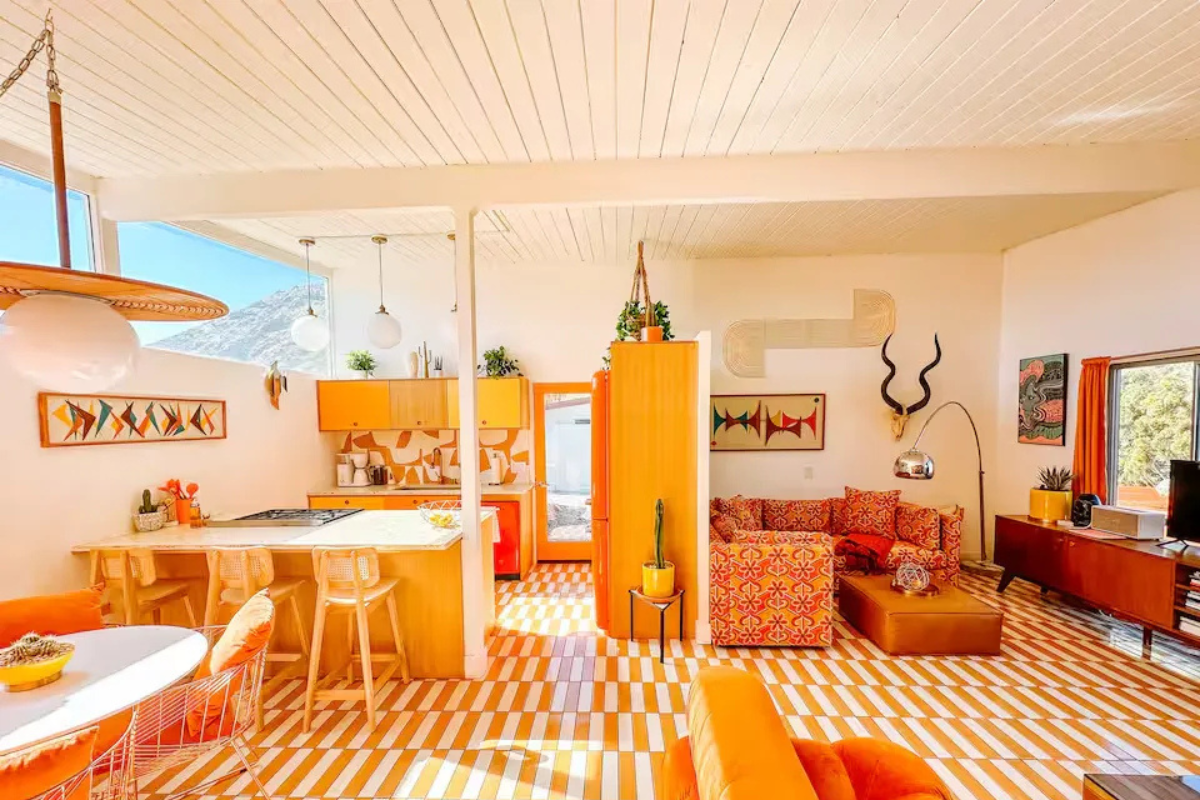 Read more about the article Master Eclectic Maximalism with These 30 Bold Decor Ideas